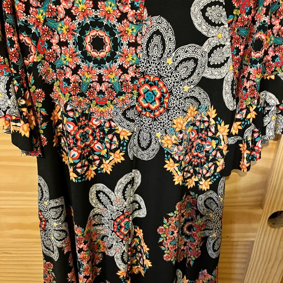 Tunic - Picture 4 of 4